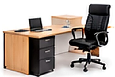 Bureau et fauteuil de bureau