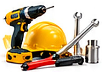 Perceuse, casque de chantier et outils